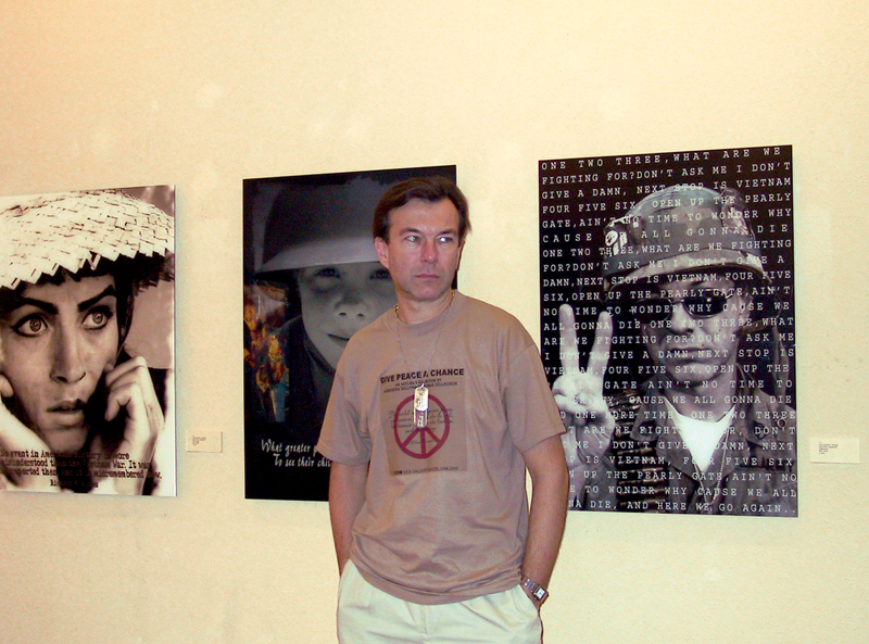 TD on his exhibit  at Kowasa Barcelona 